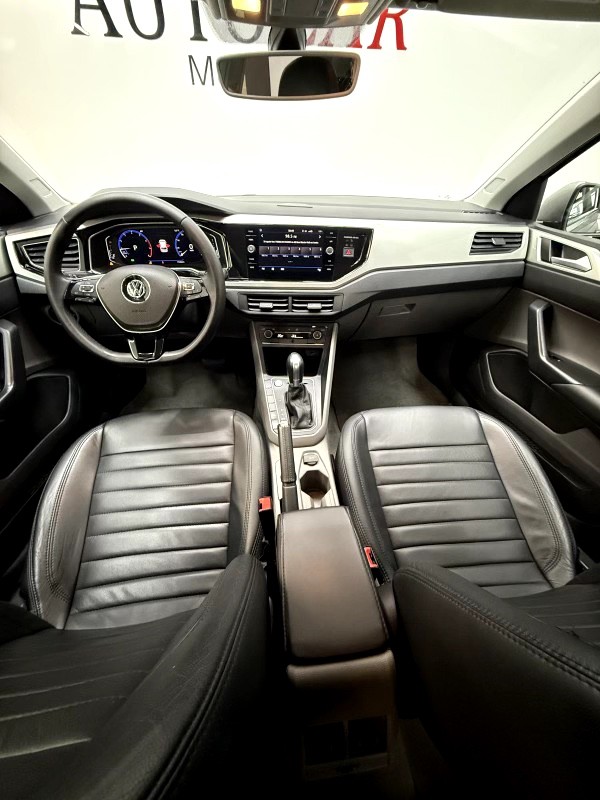 POLO 1.0	200 TSI HIGHLINE AUTOMÁTICO  - 2019 - CAXIAS DO SUL