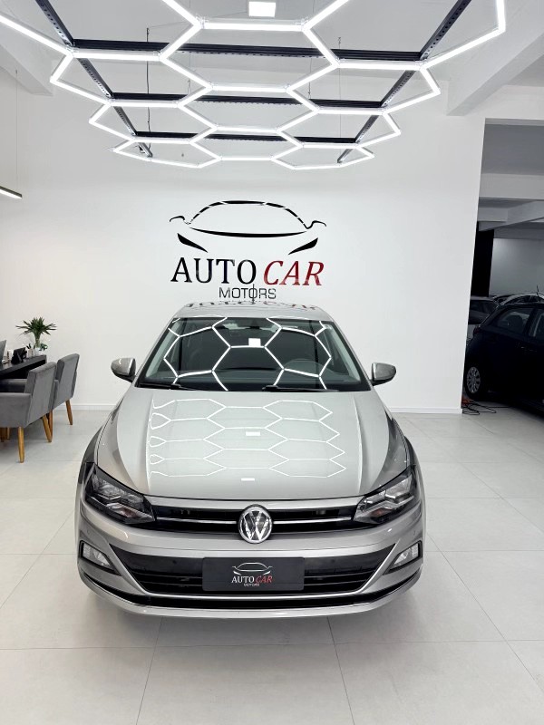 POLO 1.0	200 TSI HIGHLINE AUTOMÁTICO  - 2019 - CAXIAS DO SUL