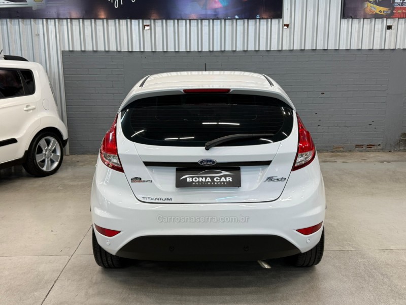 FIESTA 1.6 TITANIUM PLUS HATCH 16V FLEX 4P AUTOMÁTICO - 2017 - CAXIAS DO SUL