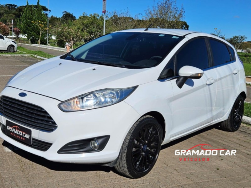 FIESTA 1.6 TITANIUM HATCH 16V FLEX 4P AUTOMÁTICO