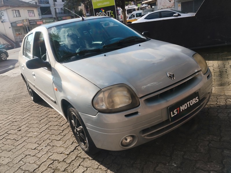 CLIO 1.0 RT SEDAN 16V GASOLINA 4P MANUAL - 2001 - CAXIAS DO SUL