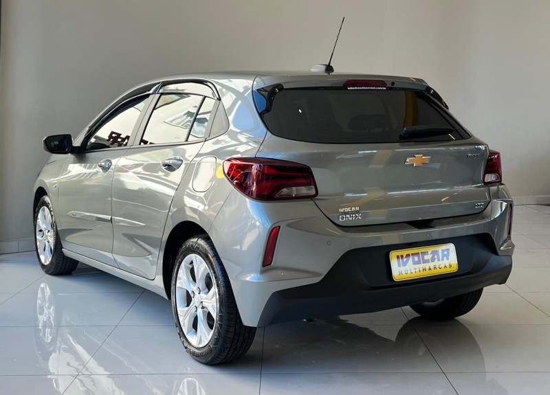 ONIX 1.0 LTZ 8V TURBO FLEX 4P AUTOMÁTICO - 2024 - VACARIA