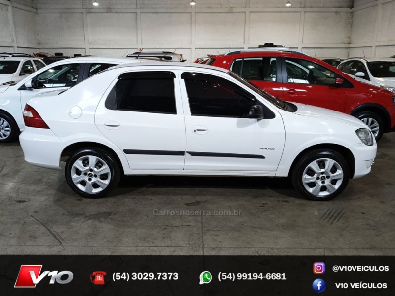 PRISMA 1.4 MPFI MAXX 8V FLEX 4P MANUAL - 2011 - CAXIAS DO SUL