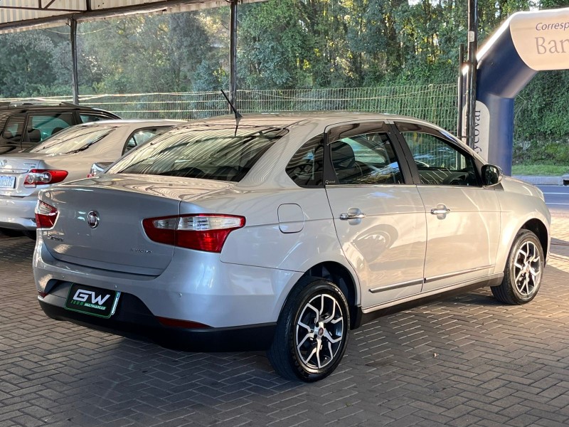 GRAND SIENA 1.0 ATTRACTIVE 8V FLEX 4P MANUAL - 2018 - CAXIAS DO SUL
