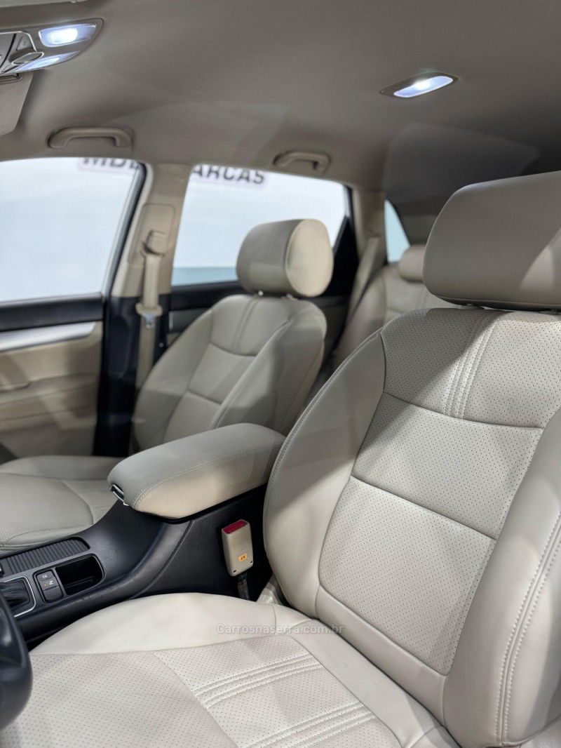 SORENTO 2.4 EX2 4X2 16V GASOLINA 4P AUTOMÁTICO - 2014 - ESTâNCIA VELHA
