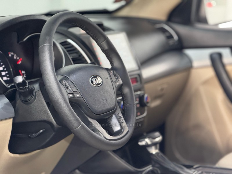 SORENTO 2.4 EX2 4X2 16V GASOLINA 4P AUTOMÁTICO - 2014 - ESTâNCIA VELHA