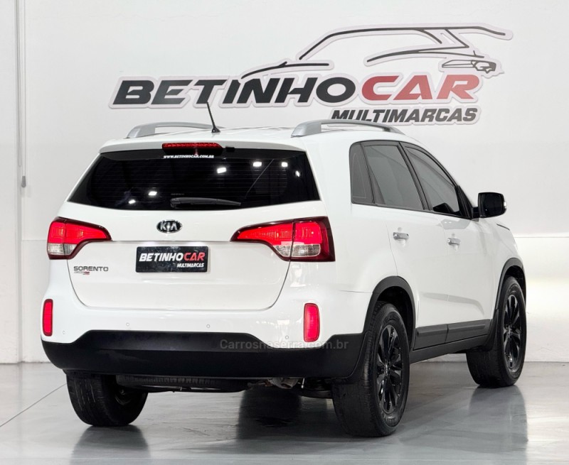 SORENTO 2.4 EX2 4X2 16V GASOLINA 4P AUTOMÁTICO - 2014 - ESTâNCIA VELHA