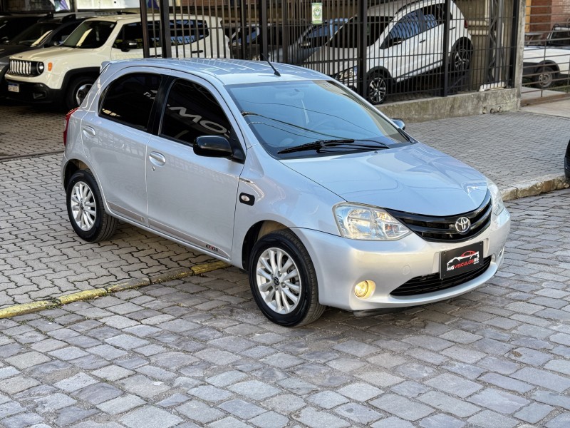 ETIOS 1.5 XLS 16V FLEX 4P MANUAL - 2013 - CAXIAS DO SUL