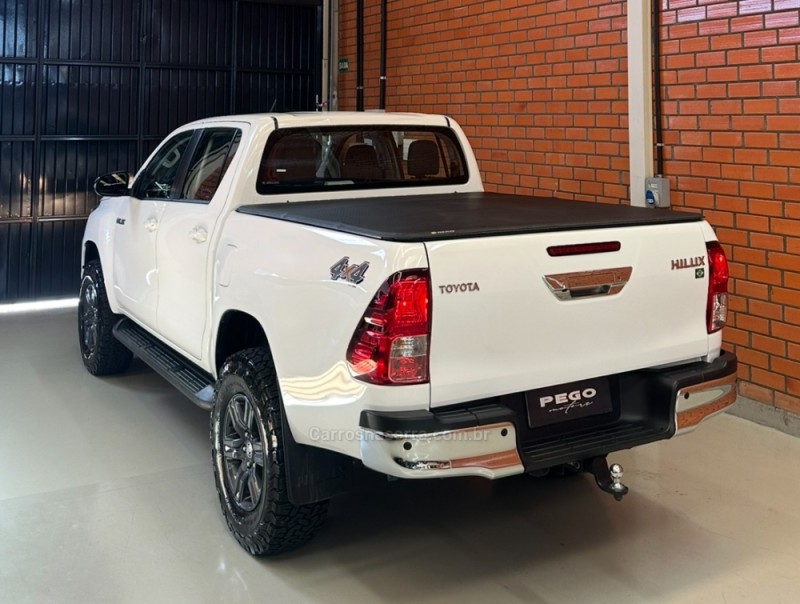 HILUX 2.8 SR 4X4 CD 16V DIESEL 4P AUTOMÁTICO - 2024 - BENTO GONçALVES