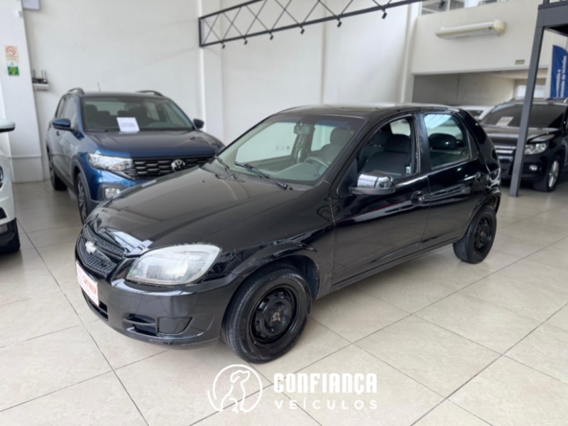 CELTA 1.0 MPFI LS 8V FLEX 4P MANUAL - 2013 - BENTO GONçALVES
