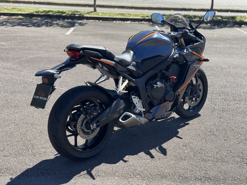 CBR 650R  - 2020 - BENTO GONçALVES
