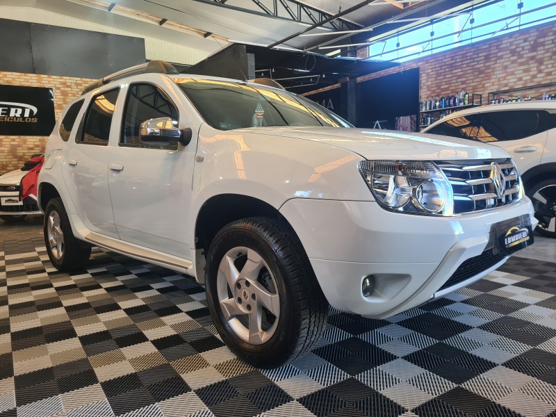 DUSTER 2.0 DYNAMIQUE 4X2 16V FLEX 4P MANUAL - 2013 - FARROUPILHA