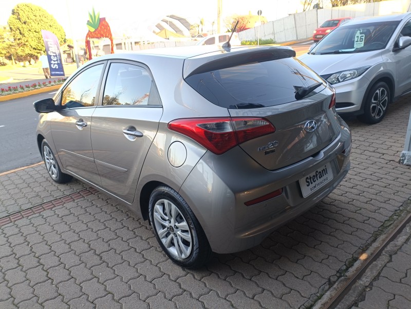 HB20 1.6 COMFORT 16V FLEX 4P MANUAL - 2016 - BOM PRINCíPIO