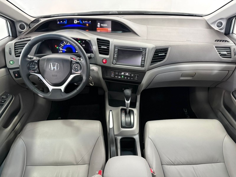 CIVIC 2.0 EXR 16V FLEX 4P AUTOMÁTICO - 2014 - FARROUPILHA
