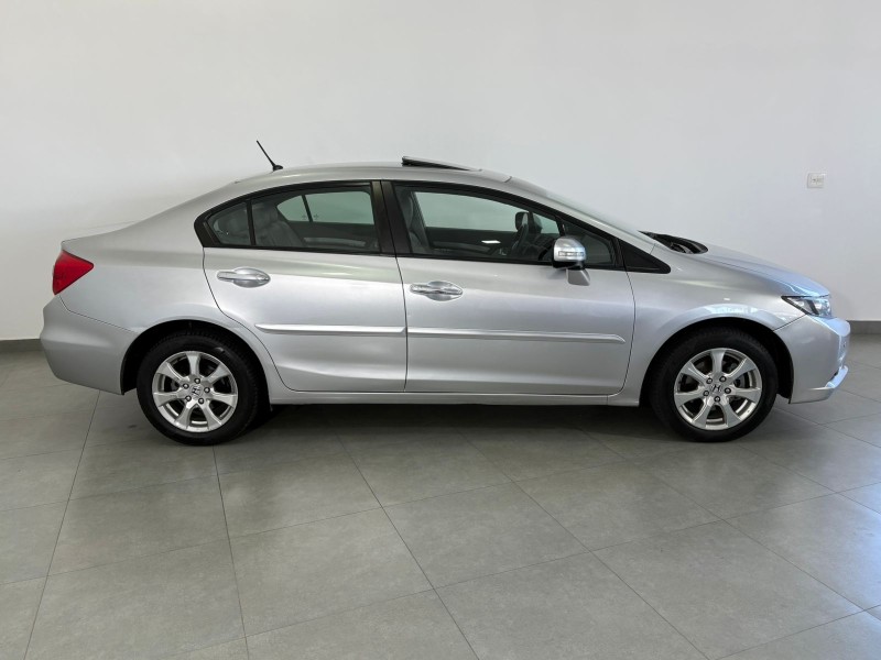 CIVIC 2.0 EXR 16V FLEX 4P AUTOMÁTICO - 2014 - FARROUPILHA