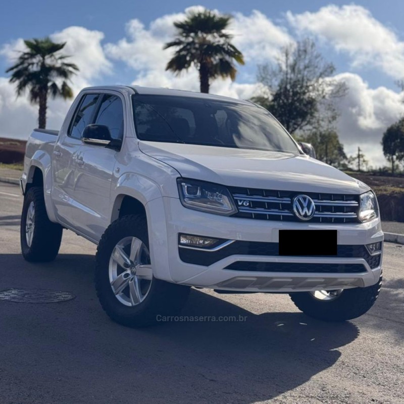 AMAROK 3.0 V6 TDI HIGHLINE CD DIESEL 4MOTION AUTOMÁTICO