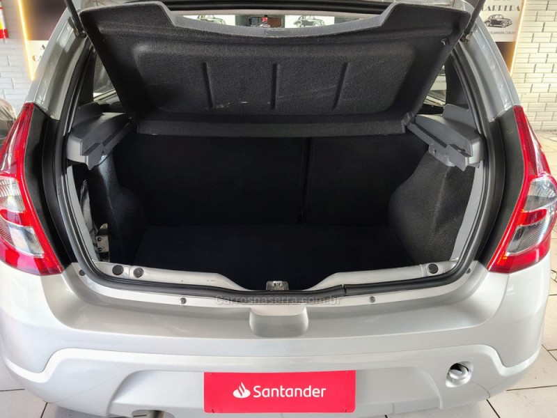SANDERO 1.6 PRIVILÉGE 8V FLEX 4P MANUAL - 2013 - NOVO HAMBURGO