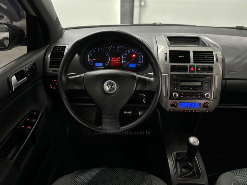 POLO 1.6 MI SPORTLINE 8V FLEX 4P MANUAL - 2011 - NOVO HAMBURGO
