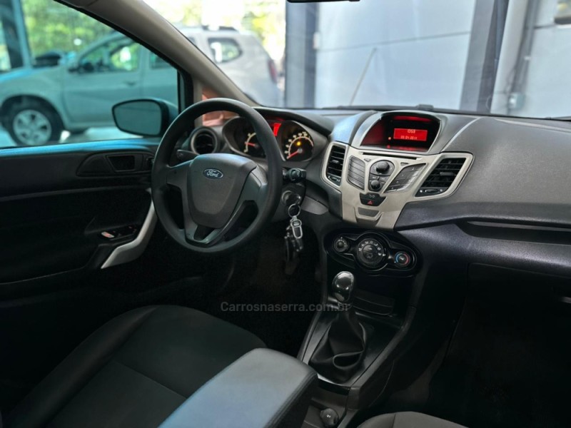 FIESTA 1.6 SE SEDAN 16V FLEX 4P MANUAL - 2011 - NOVO HAMBURGO