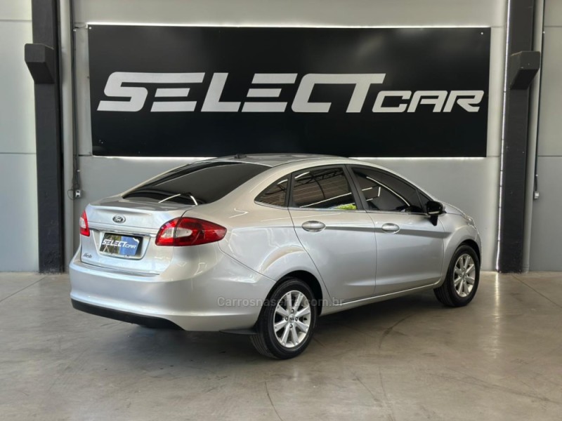 FIESTA 1.6 SE SEDAN 16V FLEX 4P MANUAL - 2011 - NOVO HAMBURGO