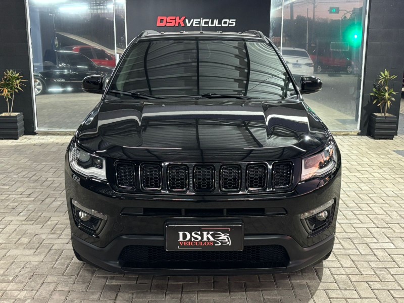 COMPASS 2.0 16V FLEX LIMITED AUTOMÁTICO - 2017 - CAXIAS DO SUL