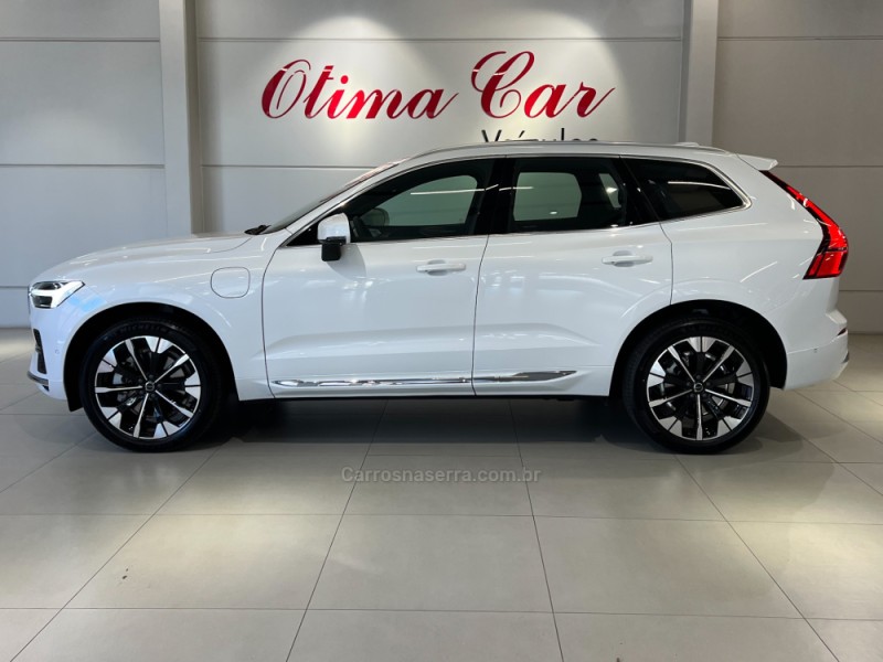 XC60 2.0 T8 RECHARGE ULTRA AWD HIBRIDO 4P AUTOMÁTICO - 2026 - FLORES DA CUNHA