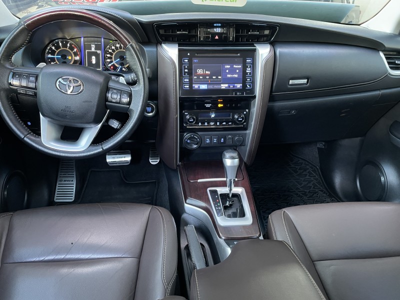 HILUX SW4 2.8 SRX 4X4 16V TURBO INTERCOOLER DIESEL 4P AUTOMÁTICO - 2017 - CAXIAS DO SUL