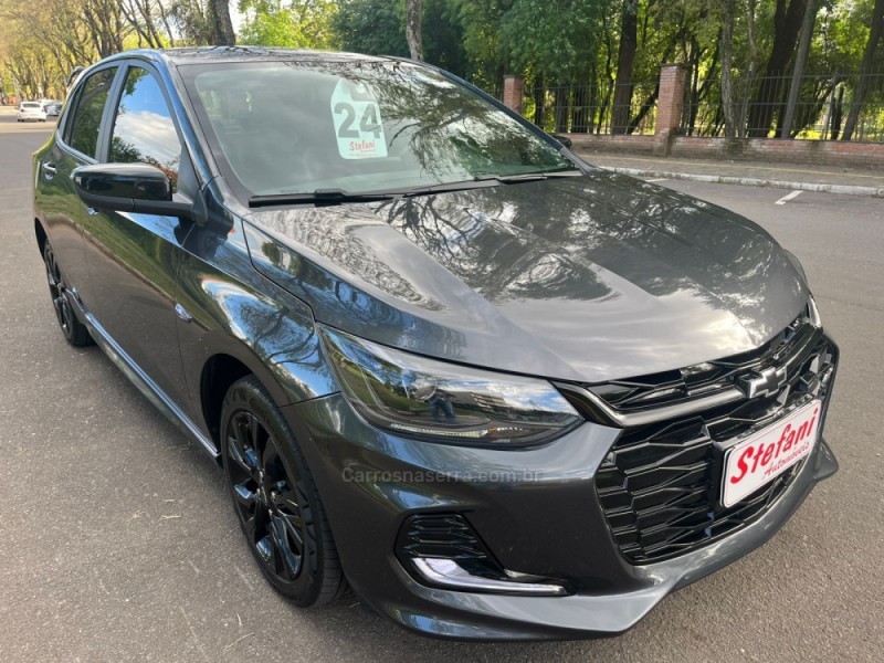 ONIX 1.0 HATCH RS 12V TURBO 4P AUTOMÁTICO - 2024 - FELIZ