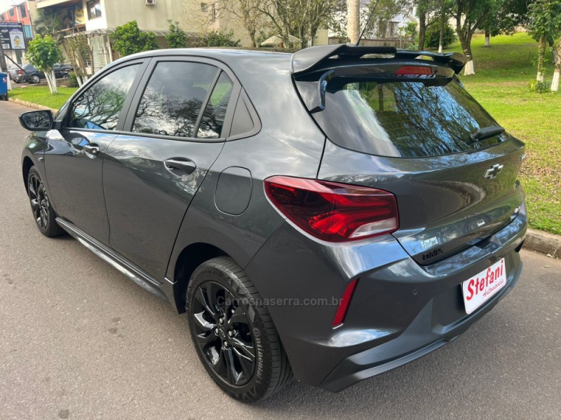 ONIX 1.0 HATCH RS 12V TURBO 4P AUTOMÁTICO - 2024 - FELIZ