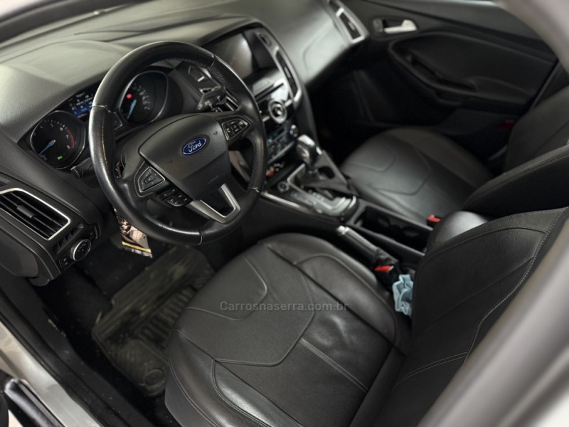 FOCUS 2.0 TITANIUM PLUS SEDAN 16V FLEX 4P AUTOMÁTICO - 2018 - GUAPORé