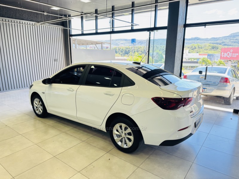 ONIX 1.0 LT 12V TURBO FLEX 4P MANUAL - 2023 - DOIS IRMãOS