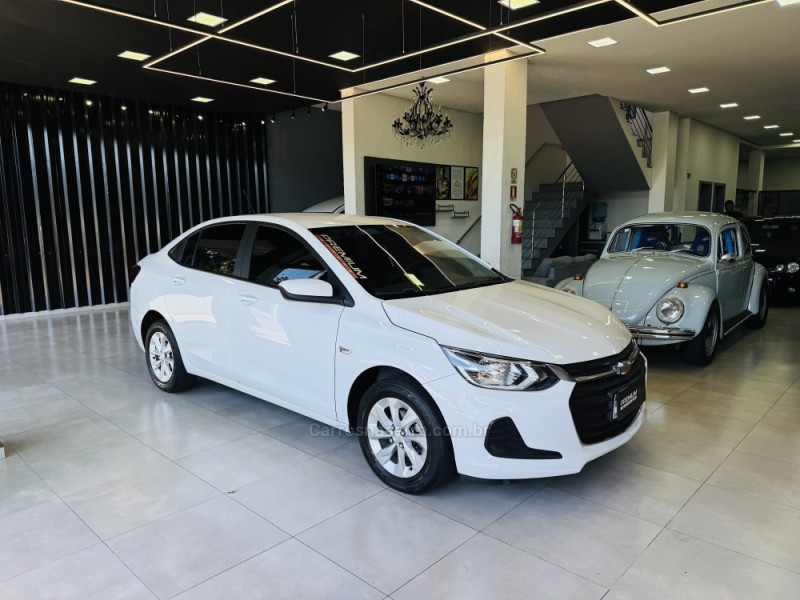 ONIX 1.0 LT 12V TURBO FLEX 4P MANUAL