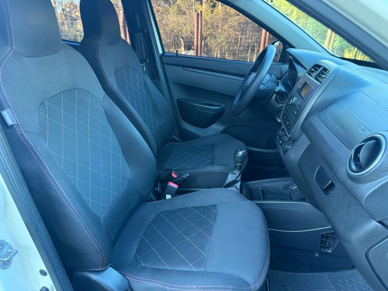KWID 1.0 12V SCE FLEX ZEN MANUAL - 2021 - CANELA