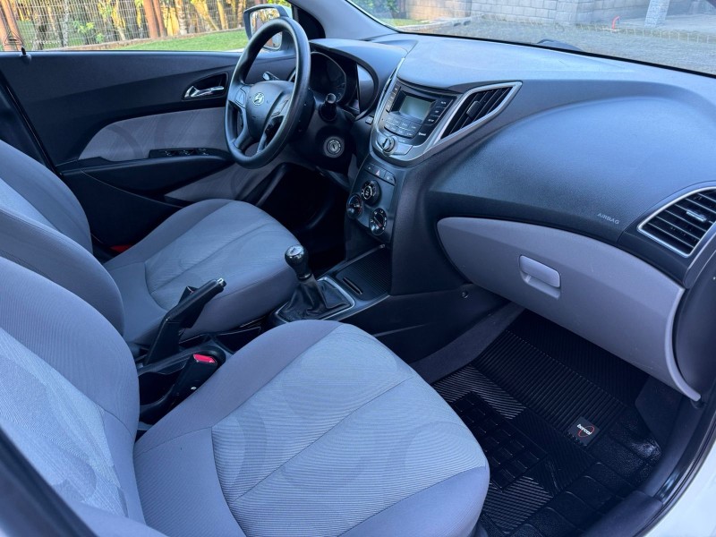 HB20S 1.0 COMFORT 12V FLEX 4P MANUAL - 2015 - CANELA