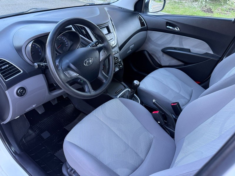 HB20S 1.0 COMFORT 12V FLEX 4P MANUAL - 2015 - CANELA