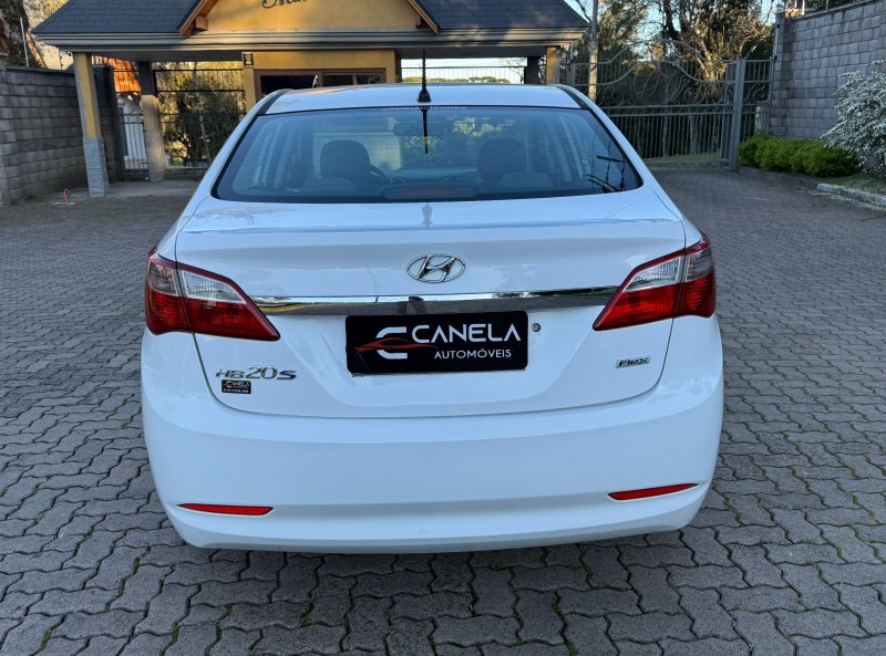 HB20S 1.0 COMFORT 12V FLEX 4P MANUAL - 2015 - CANELA