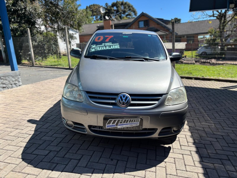 FOX 1.0 MI 8V FLEX 4P MANUAL - 2007 - CANELA