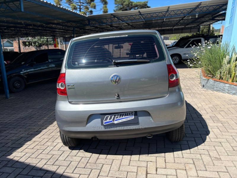 FOX 1.0 MI 8V FLEX 4P MANUAL - 2007 - CANELA
