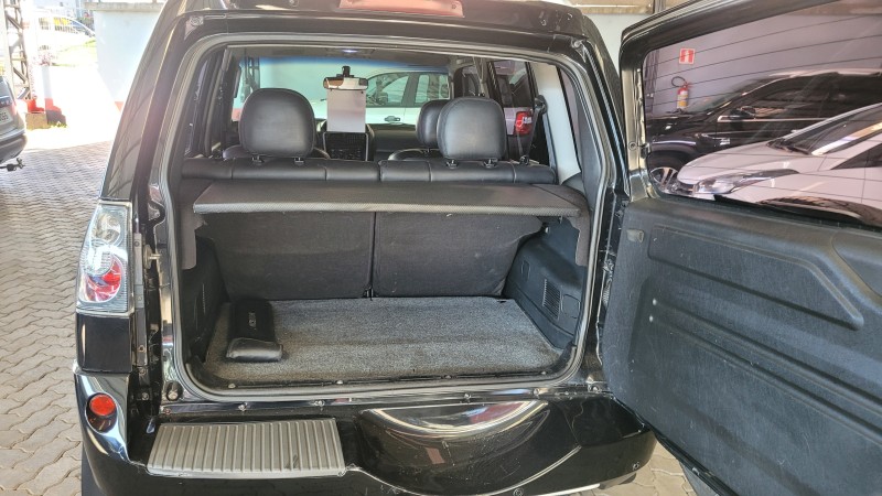 PAJERO TR4 2.0 4X4 16V 131CV GASOLINA 4P AUTOMÁTICO - 2011 - GARIBALDI