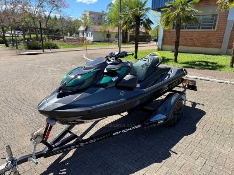JET SKI RXP-X 300 - 2023 - BROCHIER