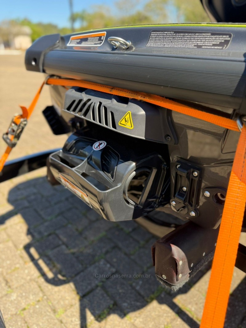JET SKI RXP-X 300 - 2023 - BROCHIER