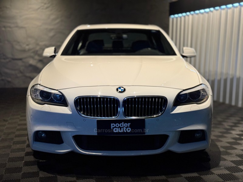 550I 4.4 SEDAN V8 32V GASOLINA 4P AUTOMÁTICO - 2011 - FARROUPILHA