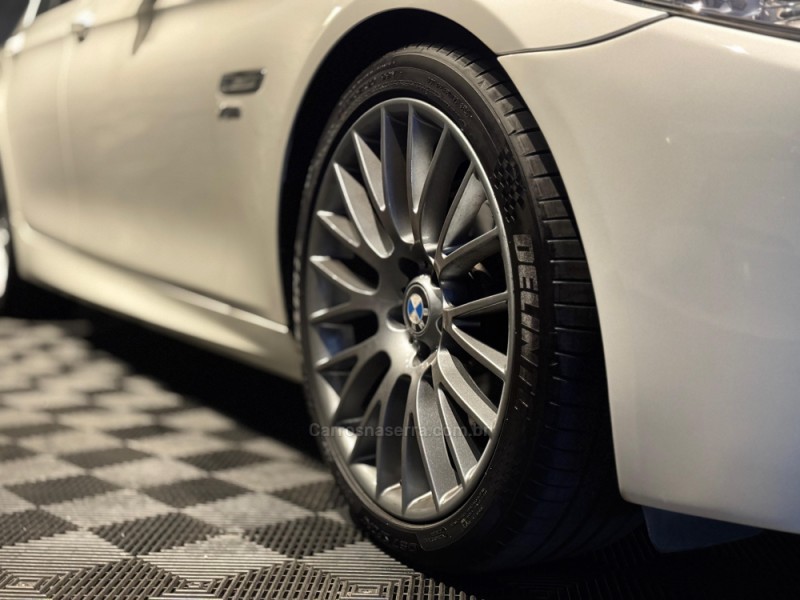 550I 4.4 SEDAN V8 32V GASOLINA 4P AUTOMÁTICO - 2011 - FARROUPILHA