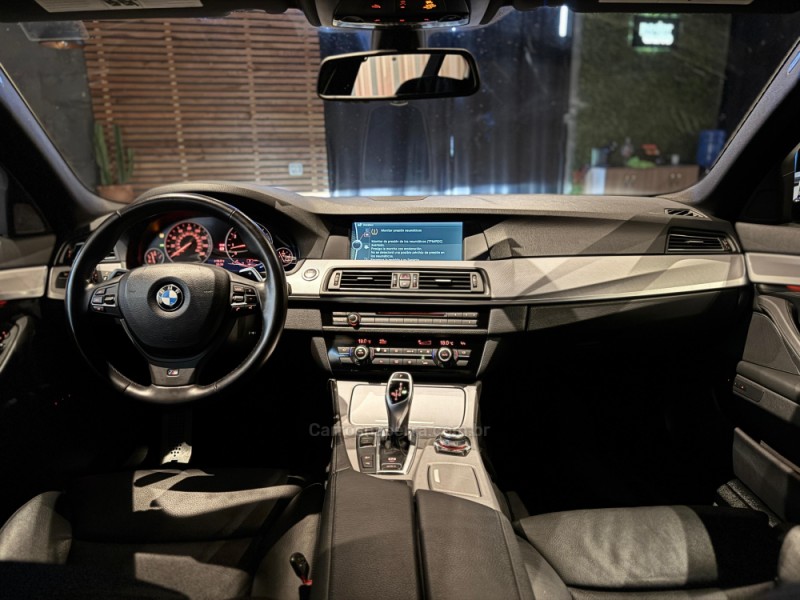 550I 4.4 SEDAN V8 32V GASOLINA 4P AUTOMÁTICO - 2011 - FARROUPILHA
