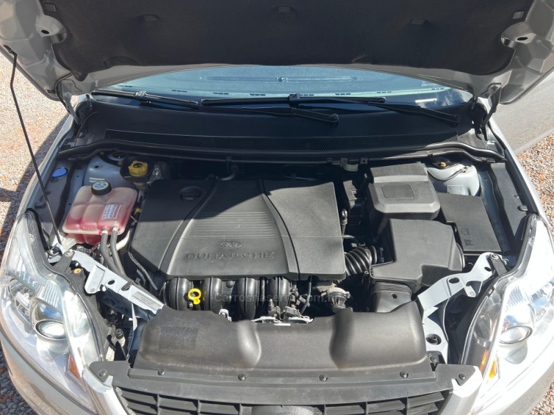 FOCUS 2.0 TITANIUM PLUS SEDAN 16V FLEX 4P AUTOMÁTICO - 2011 - FARROUPILHA