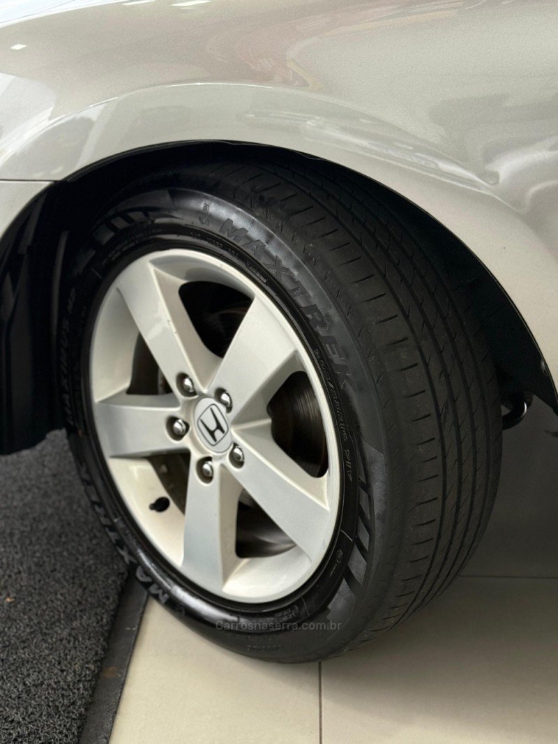 CIVIC 1.8 LXS 16V GASOLINA 4P AUTOMÁTICO - 2010 - SANTA CRUZ DO SUL