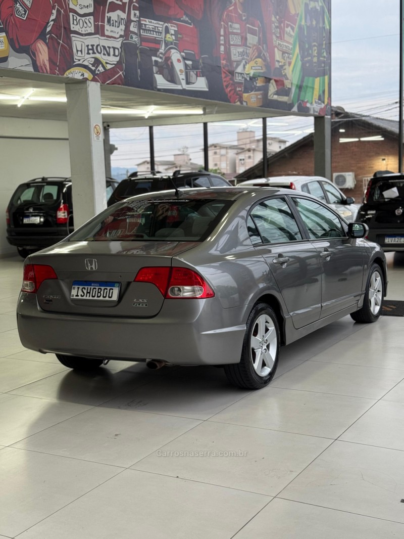 CIVIC 1.8 LXS 16V GASOLINA 4P AUTOMÁTICO - 2010 - SANTA CRUZ DO SUL
