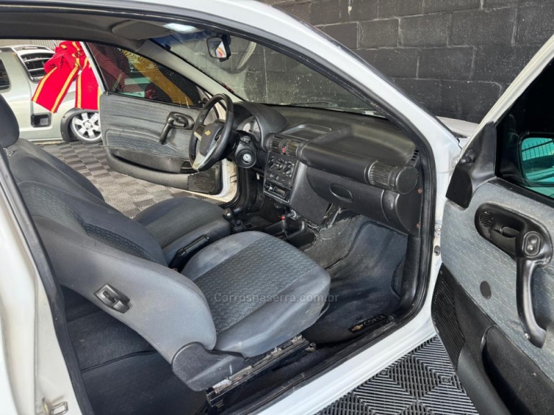 CORSA 1.0 MPF WIND 8V GASOLINA 2P MANUAL - 2001 - CAXIAS DO SUL