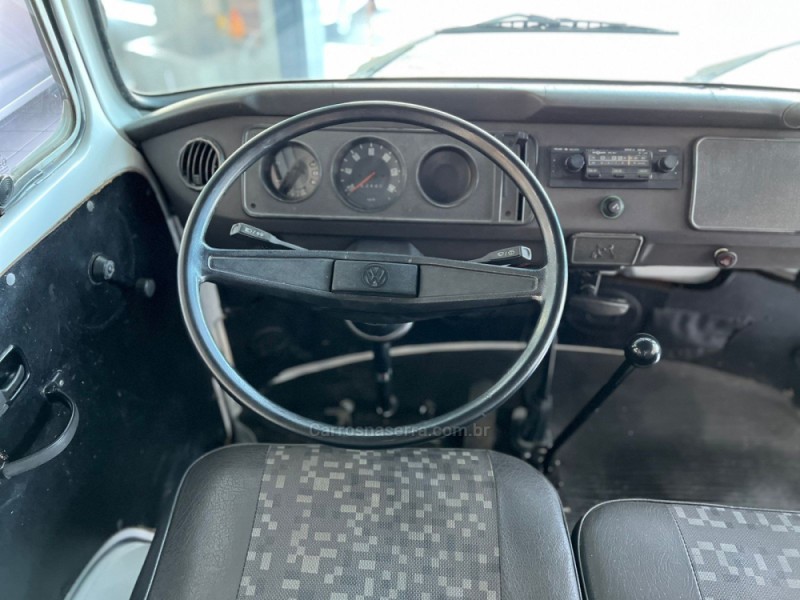 KOMBI 1.6 MI STD LOTAÇÃO 8V GASOLINA 3P MANUAL - 1995 - CAXIAS DO SUL