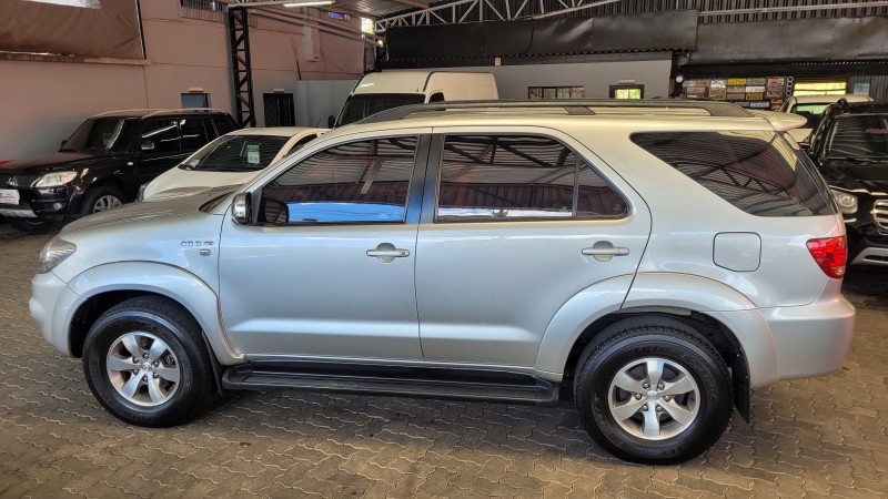 HILUX SW4 3.0 SRV 4X4 16V TURBO INTERCOOLER DIESEL 4P AUTOMÁTICO - 2008 - GARIBALDI